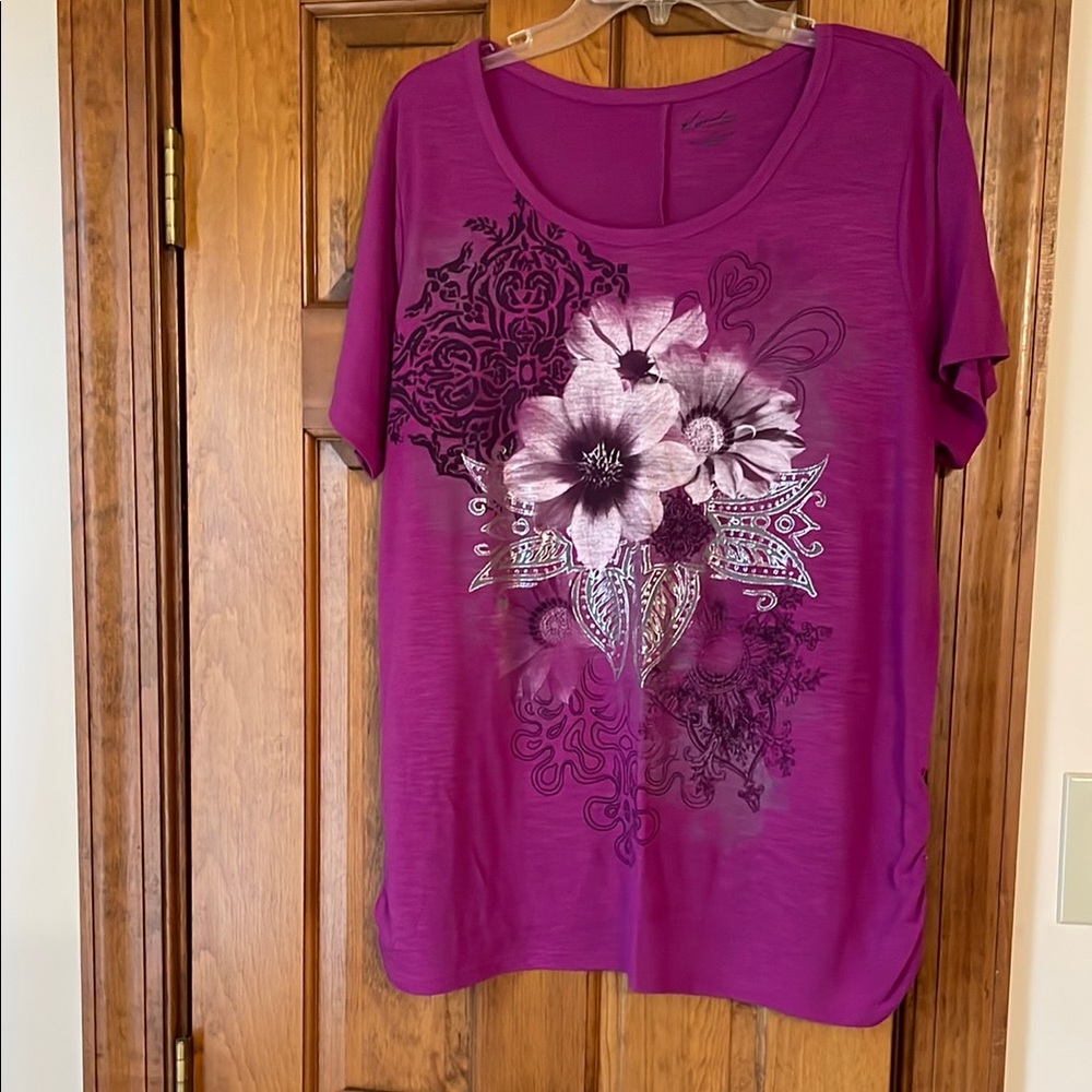 Kim Rogers Magenta Short Sleeve Floral Graphic Tee